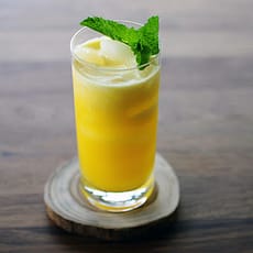 An Apple A Day - Pineapple, Apple, and Mint